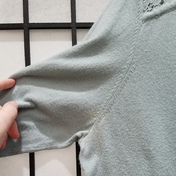 Van Heusen Lace Accented Sweater w/ V-Neckline - Picture 8 of 8